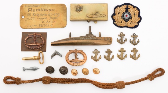 WWII KRIEGSMARINE UBOAT OFFICER INSIGNIA & PLAQUE