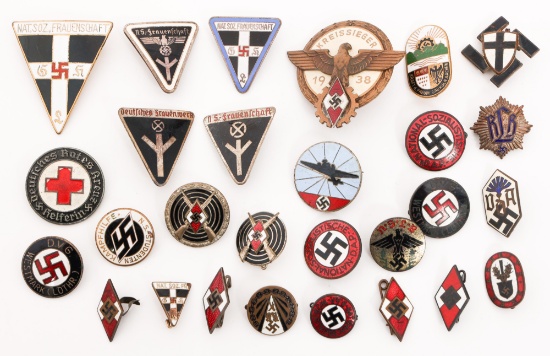 WWII GERMAN NSLB, RED CROSS & HJ BADGES & PINS