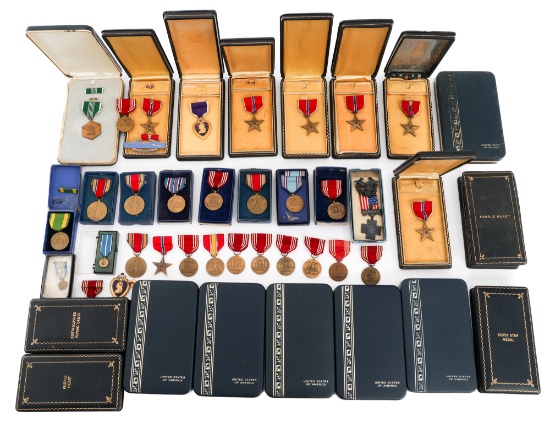 WWII - COLD WAR US ARMED FORCES NAMED MEDALS & BOX