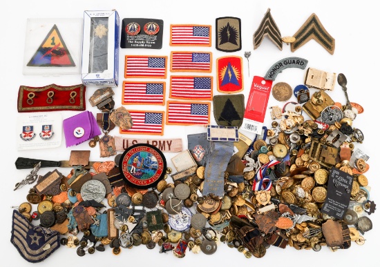 WWII - CURRENT US BUTTON & INSIGNIA BONANZA