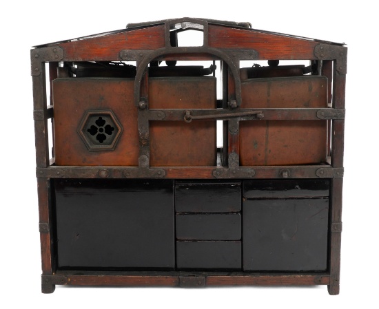IMPERIAL JAPANESE SAGEJU PORTABLE MEAL CABINET