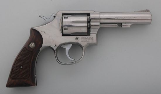 SMITH & WESSON MODEL 64-3 .38 SPL CALIBER REVOLVER