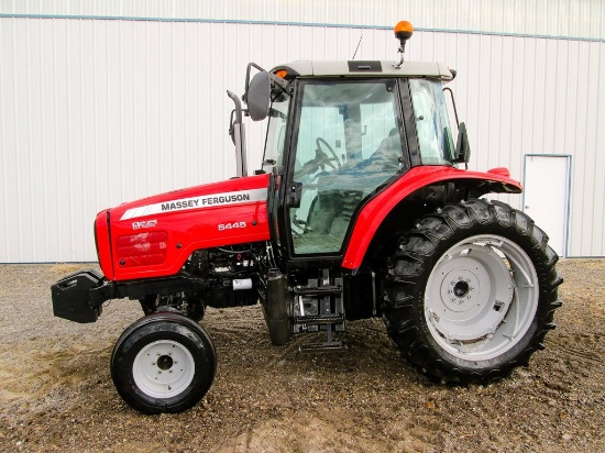 2006 Massey Ferguson 5445 2 Wheel Tractor