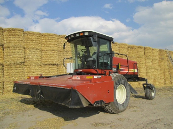 Hesston 8550S Swather