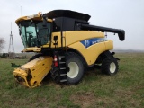 New Holland CR 9060 Grain Combine