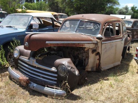 1946 Ford Super Deluxe 8