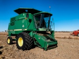 1997 John Deere 9600 Combine