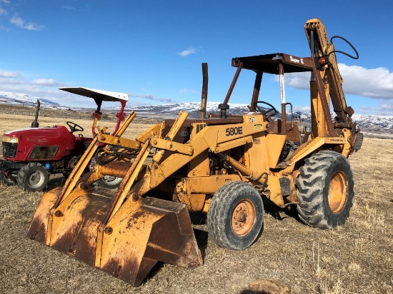 Case 580E Backhoe