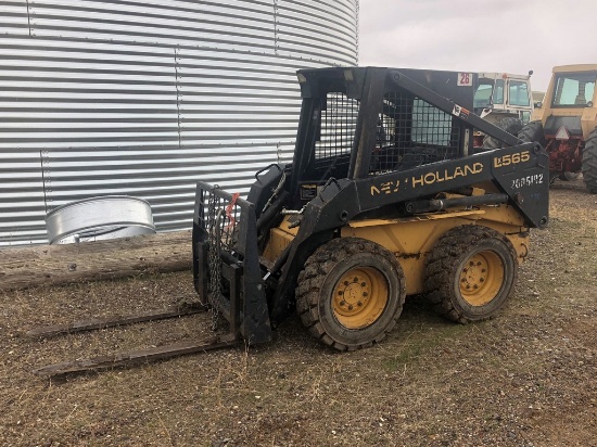 New Holland LX565 Skid Steer