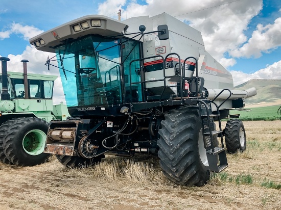 Agco Gleaner R62 Grain Combine