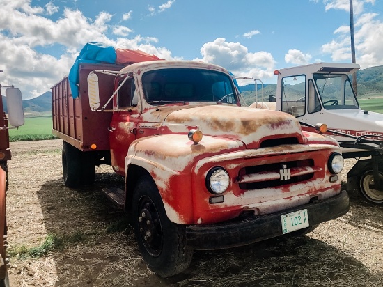 1954 International T-170 6 Wheel Dump Truck