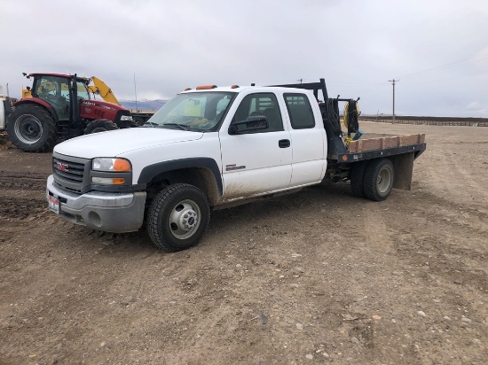 2005 GMC Sierra 3500 1 Ton Dually Pickup