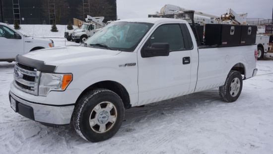 2014 FORD F150XL CREW CAB 4X2 PICKUP W/ 5.0L V8 GAS ENGINE C/W (2) WEATHER GUARD HI-SIDE TOOL BOXES