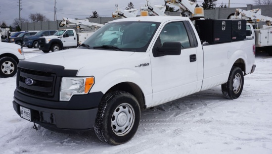 2014 FORD F150XL CREW CAB 4X2 PICKUP W/ 5.0L V8 GAS ENGINE C/W (2) WEATHER GUARD HI-SIDE TOOL BOXES