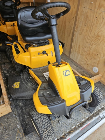 2023 CUB CADET RIDE-ON LAWN MOWER
