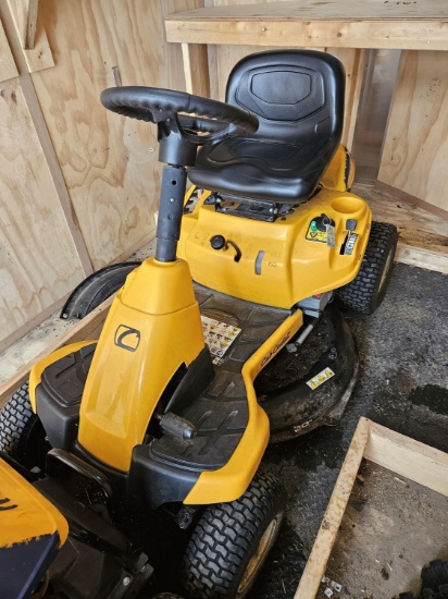 2023 CUB CADET RIDE-ON LAWN MOWER