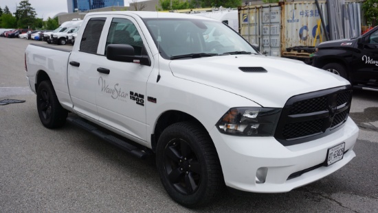 2022 DODGE RAM 1500 CLASSIC TRADESMAN 4WD QUAD CAB PICKUP TRUCK W/ V8 HEMI 5.7L GAS ENGINE, VIN 1C6R
