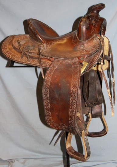 Pat Connolly saddle, very nice condition