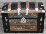 Fanchy dome top steamer trunk, cedar lined