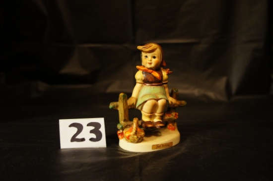 W. GERMANY - Hummel  #112  3/0  1938     "Just Resting"   [no box  Excellent condition]