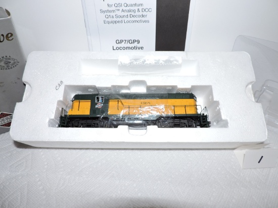 Diesel Locomotive, Chicago Northwestern #1568, HO Scale, Walthers, Proto 2000 Series