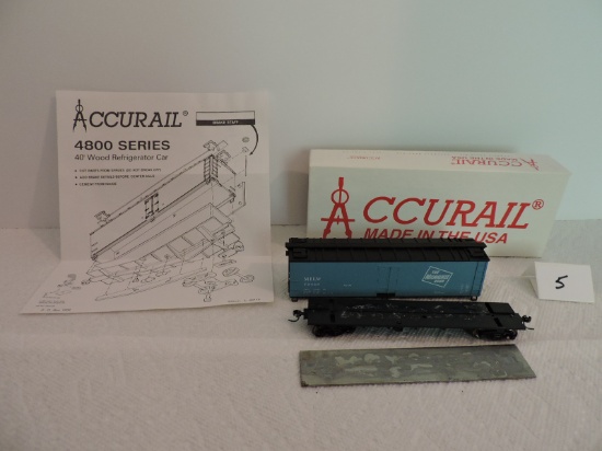 Milwaukee Road Blue Ice Reefer, #79018, Limited Run 2004-01, Unassembled, Accurail