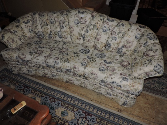 Couch, Lamp Berry Fabric, 96" x 36" x 35" D, Good Condition, LOCAL PICK UP ONLY