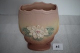 Hull Art Water Lily Vase, USA, L6-6 1/2