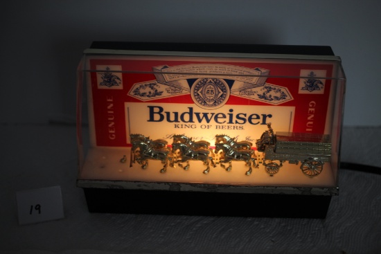 Budweiser Beer Sign, Lights, Plastic, 8 1/4"W x 5"H x 3 3/4"D, Hole on side piece broken out