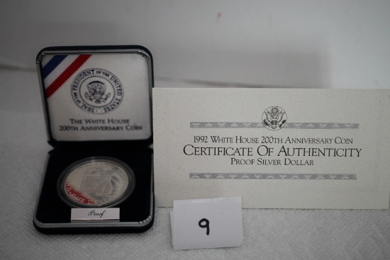 The White House 200th Anniversary Coin, Case
