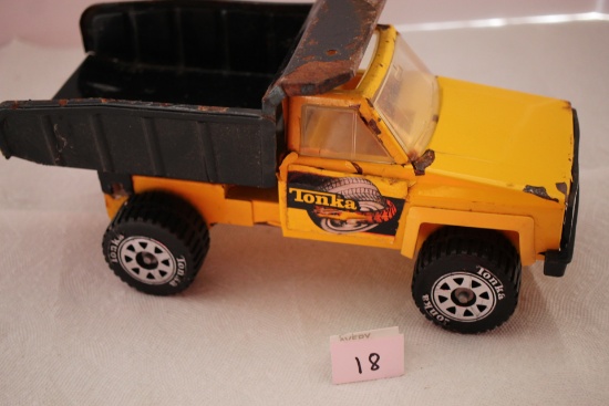 Tonka Dump Truck, Metal & Plastic, 13" x 6" x 6 1/2"
