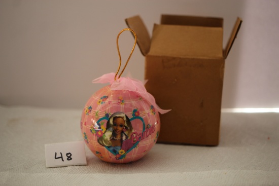 Barbie Ornament, Plastic, 1996 Mattel, Matrix Industries Ltd., 3" round