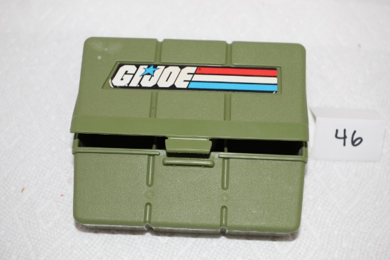 Vintage GI Joe Pocket Patrol Belt Carrying Case For 3 Figures, 1983, Hasbro, Plastic, 5" x 4" closed