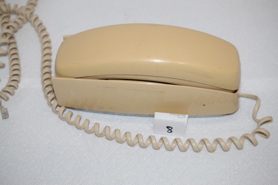 Vintage Trimline Push Button Telephone, Clip on cord for hand set needs to be replaced