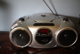 Durabrand, AM/FM Stereo, CD Player, Cassette Recorder, Model 2036, Willie Nelson CD