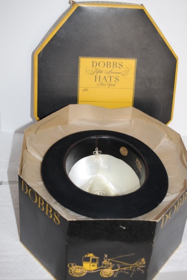 Dobbs Fifth Avenue Hat, Black Felt, Box, Size 6 7/8-tag is loose inside hat