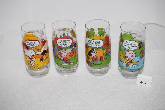 Set Of 4, Vintage McDonald's Peanuts Camp Snoopy Collection Glasses, Each 5 7/8"