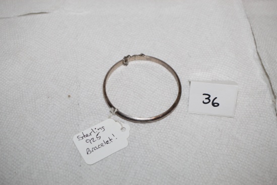 Sterling Bracelet, Marked MO925. 2 1/2" Round