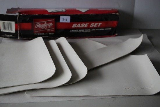 Rawlings Base Set, 3 Bases, Home Plate, Pitchers Mound, Never Used, Box Damaged