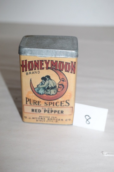 Honeymoon Brand Pure Spices Red Pepper Tin, 3 3/4" x 2 1/2"