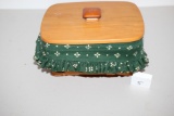 2000 Longaberger Basket With Wooden Lid, Handwoven, Fabric Liner & Plastic Insert