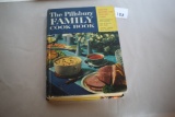Vintage The Pillbury Family Cookbook, 1963, Pillsbury Publ., Hard Cover