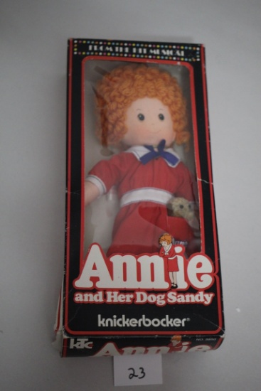 Annie And Her Dog Sandy Rag Doll, Knickerbocker, #3850, 1977, The Chicago Tribune, Approx. 8 1/2"
