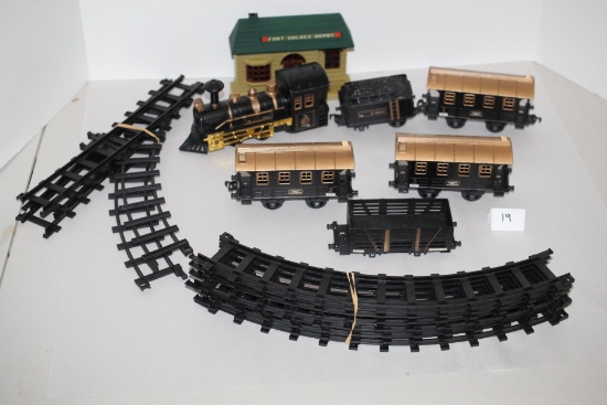 Goldlok Toys Train Set, Battery Operated, Locomotive & Cars-Metal & Plastic