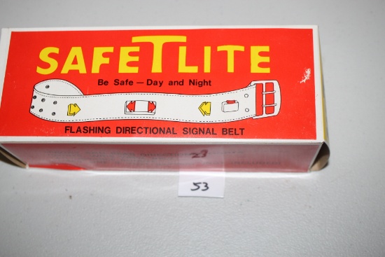 SafeTLite Flashing Directional Signal Belt, Uses 9V Battery, Adjustable Buckle, Appears Unused