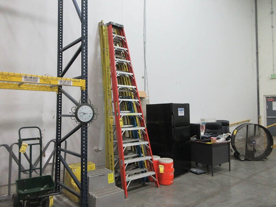 (2) WERNER FIBERGLASS STEP LADDERS, 6' AND 10'