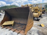 CATERPILLAR 988H WHEEL LOADER FOR PARTS, S/N: CAT0988HK8XY02752, MISSING CAB, TRANSMISSION, AND