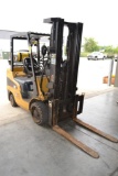 CATERPILLAR 5000 LB. LP FORKLIFT MODEL C6000; S/N AT83F00230; SOLID TIRES; OVERHEAD GUARD; 199 IN.