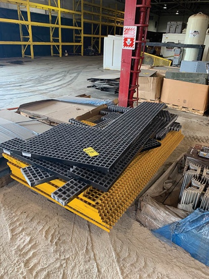 ASSORTED PLASTIC HIGH TINSEL GRATING