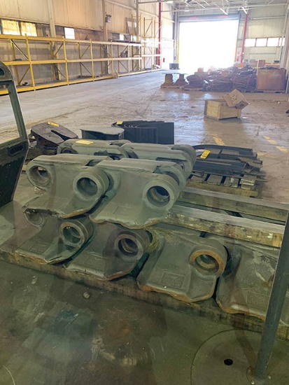(6) SPACE SHUTTLE TRACK PADS